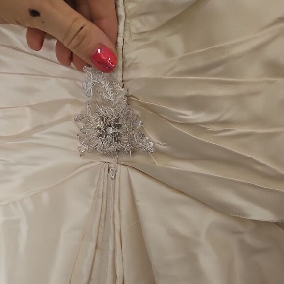 Piccione Ivory Strapless Wedding Gown with Embellished Bodice - Picture 6 of 13